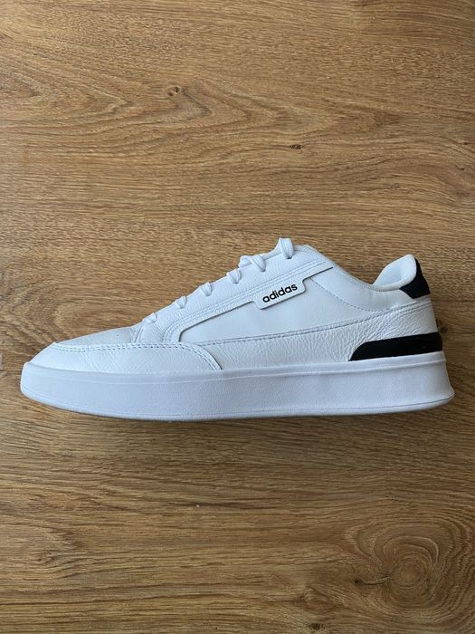 Мъжки маратонки от естествена кожа Adidas