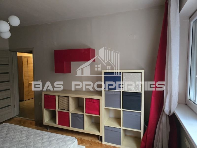 3-стаен в София-Гео Милев площ 74