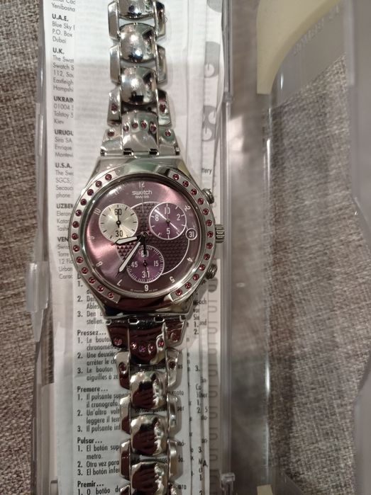 Ручные часы женские Swatch .