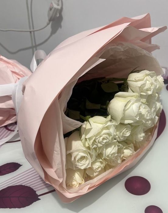 Букет шикарных роз, 25 штук