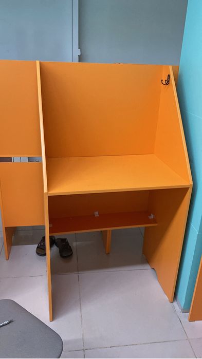 продаётся шкафы компьютерные столы