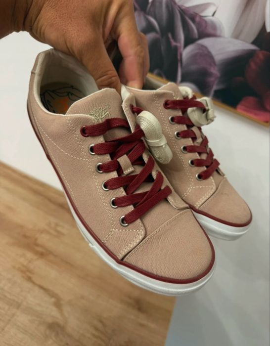 Timberland Canvas