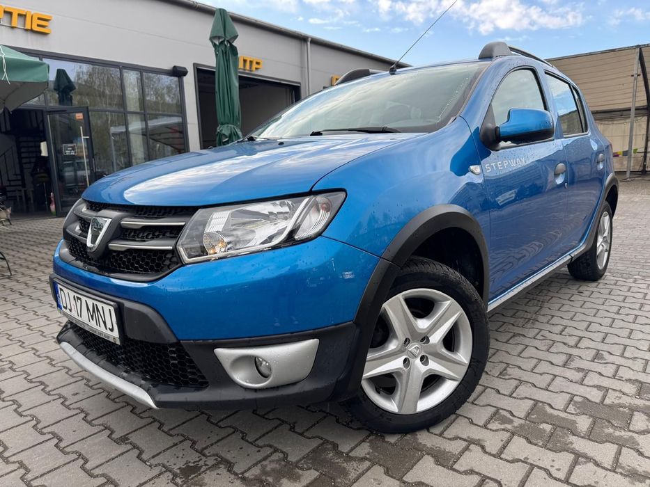 Dacia Sandero Revizie inclusiv distributie efectuate