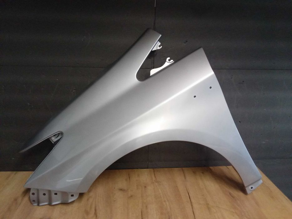 Aripa fata Toyota Prius 2009-2015 Alb/Negru/Argintiu 040/F7R