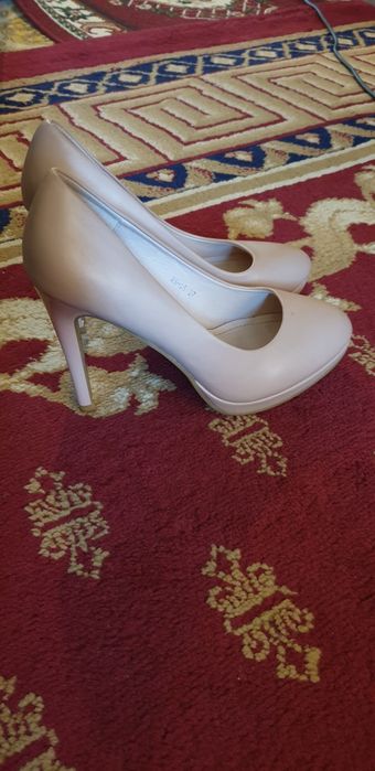 Продам новые туфли,Янги туфли сотаман