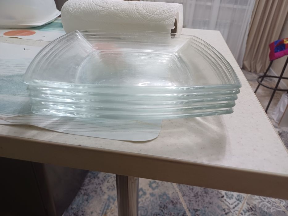 Продам тарельки стеклянные