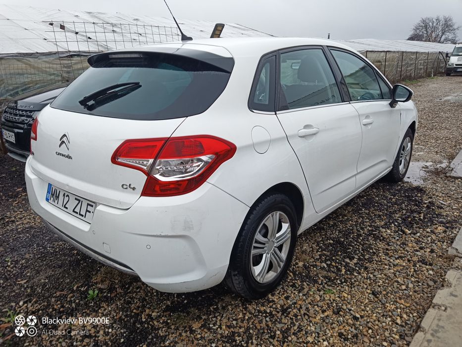 Citroen C4 2015 1,6d ușor avariat perfect funcțional