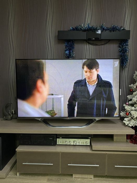 Телевизор LG 55 диагональ 140 см, смарт ТВ