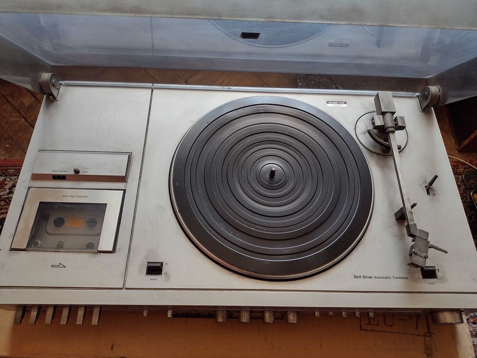 Panasonic AM FM Stereo Music Centre Радио, грам, касетофон и 2 колони