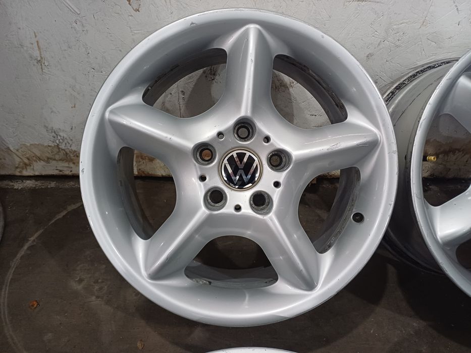 Диски R17 5x120 на Volkswagen T5, T6.