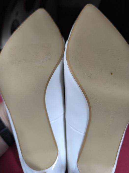 Туфли белые 39 размер