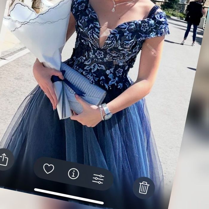 Продавам Бална Рокля