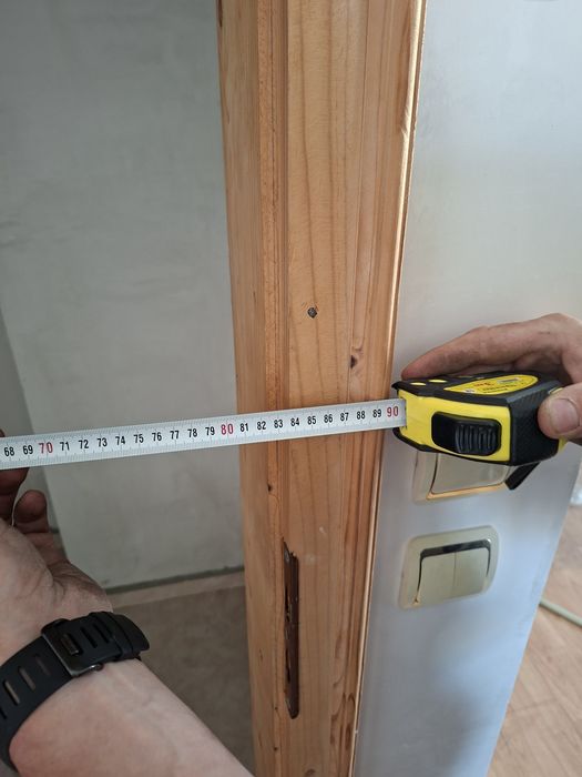 Продавам дървени врати