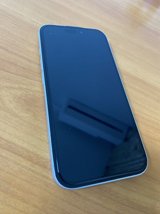 Продам Iphone 16 256 GB