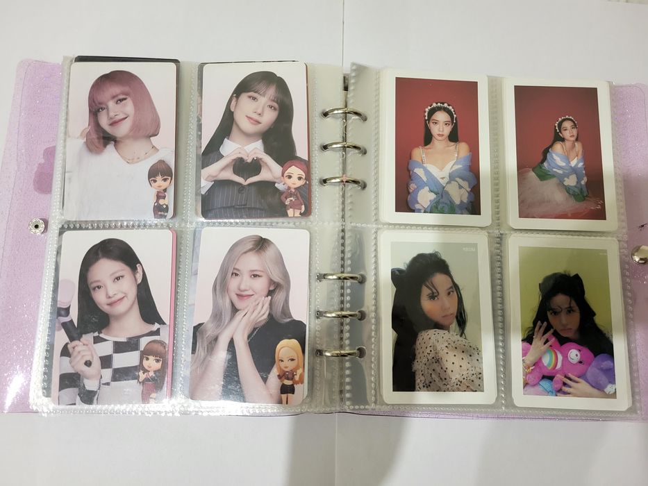 Биндер, заполненный 280 картами