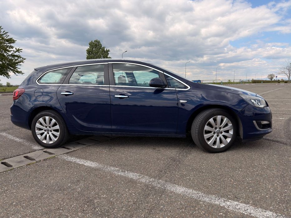 OPEL Astra 2013 — imagine 4