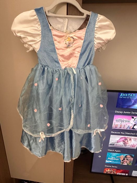 Rochiță cu 2 fete cenușăreasa