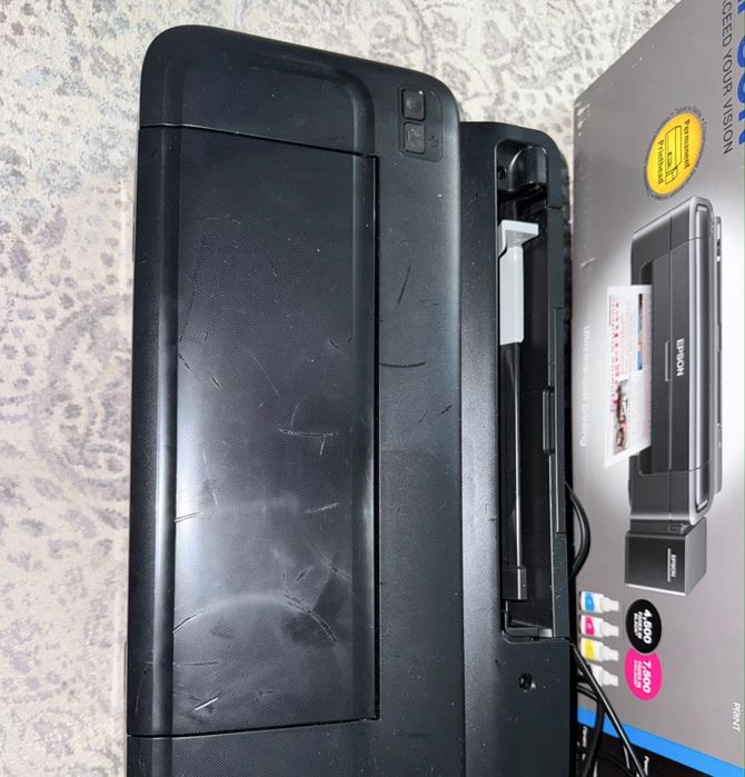 Продам принтер epson l132 реальному покупателю торг будет