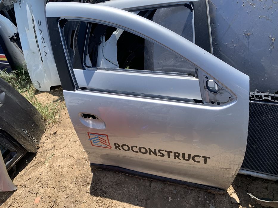 Usa fata Dacia Logan/Sandero partea dreapta an 2013/2020