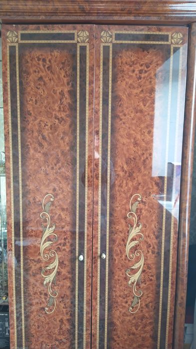 Стенка на гостиной