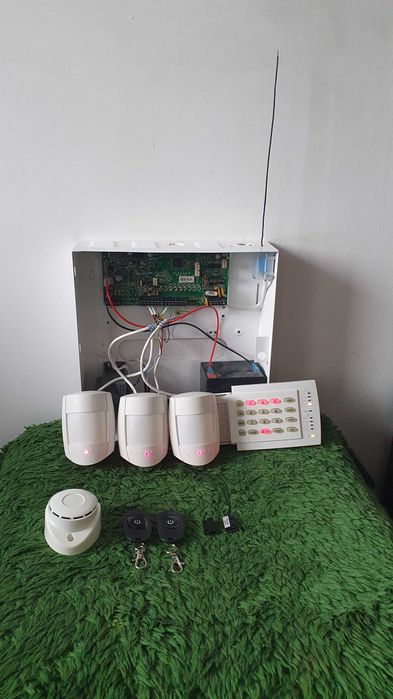 Сот комплект Paradox Spectra SP5500 с дистанционно у-е