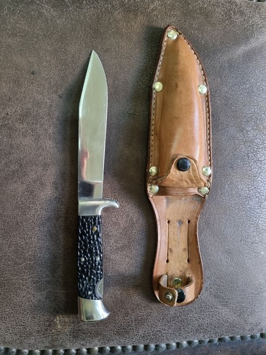 Нож Петко Генов с приставки, чисто нов