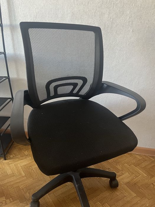 Продам кушетку, стул, обувницу