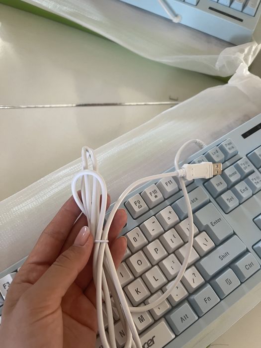 Клавиатура с коробкой