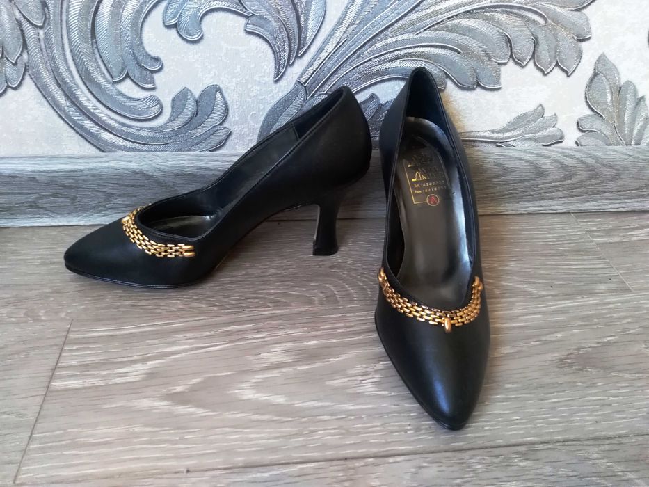 100% натуральная кожа. Пр-во Марокко. Новые туфли разм.36,37,38,39,40