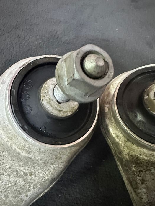 Brat Bmw seria 7 5 G70 G60 stanga dreapta