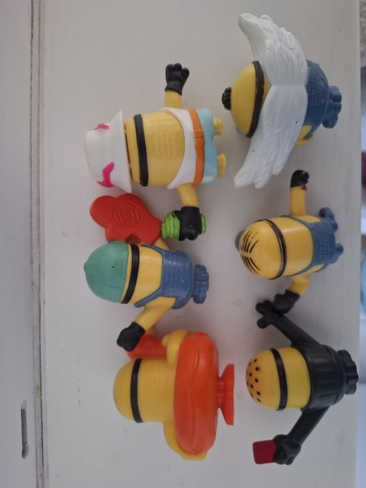 Set 6 figurine Minioni de colectie