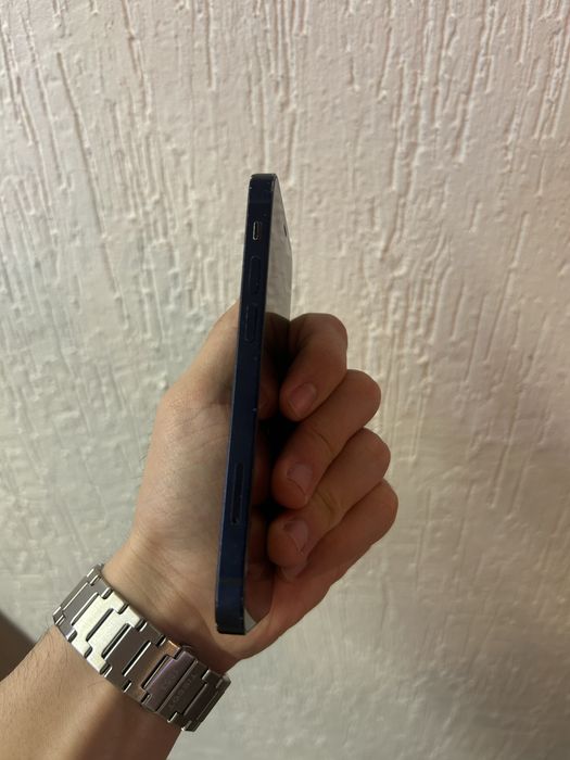 Срочно Айфон 12 мини.