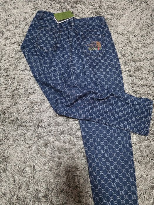 Чисто нови Маркови дънки С размер