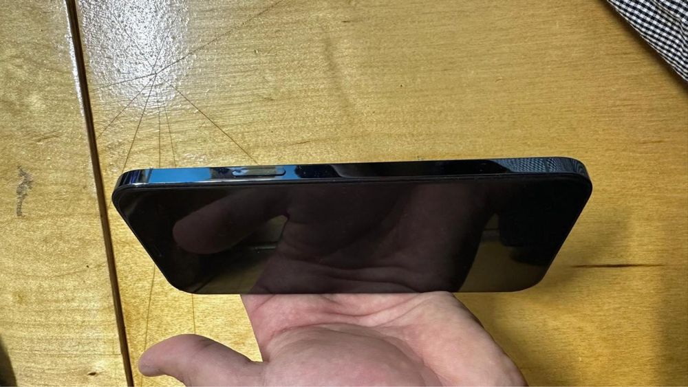 Продам iphone 12 pro max