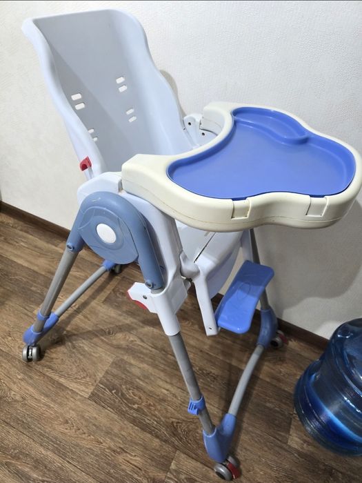 Продам стульчик для кормления