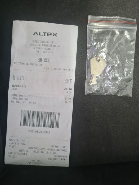 Valiza cu cheii din aluminiu!