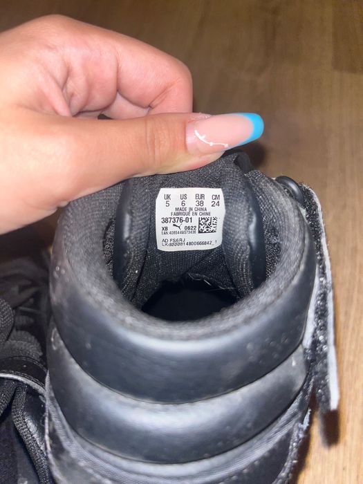 Женски обувки Puma.