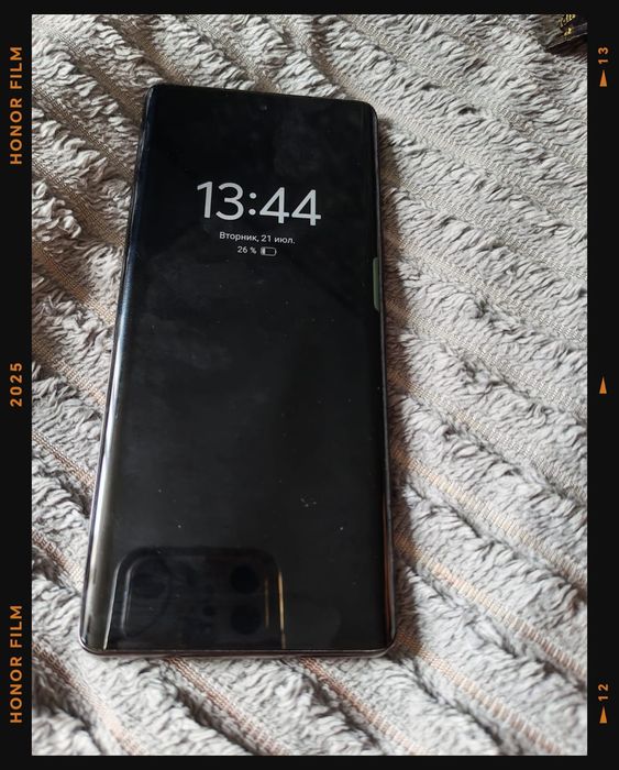 Срочно продам телефон vivo v30e