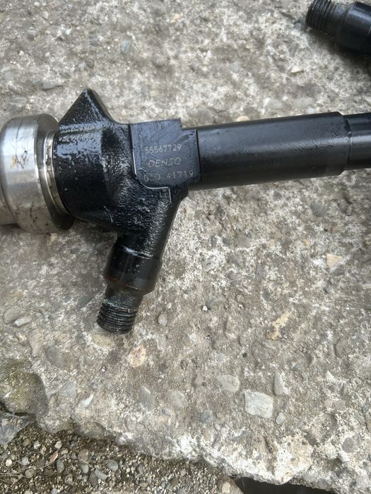 Injectoare denso 1.7 diesel  2013