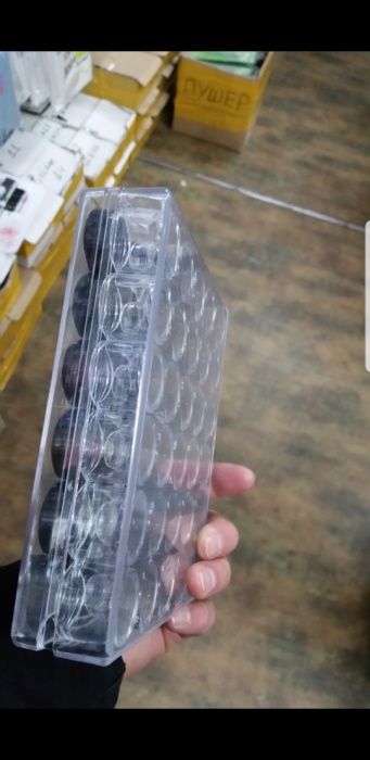 Баночки флаконы.