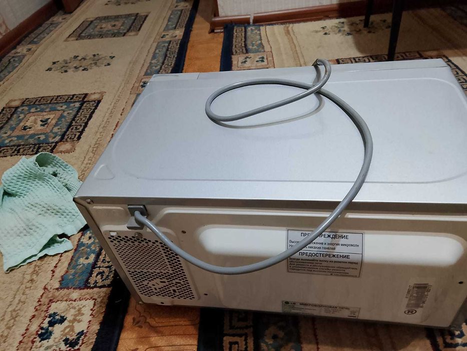 Продаётся микроволновка-LG в отличном рабочем состоянии,