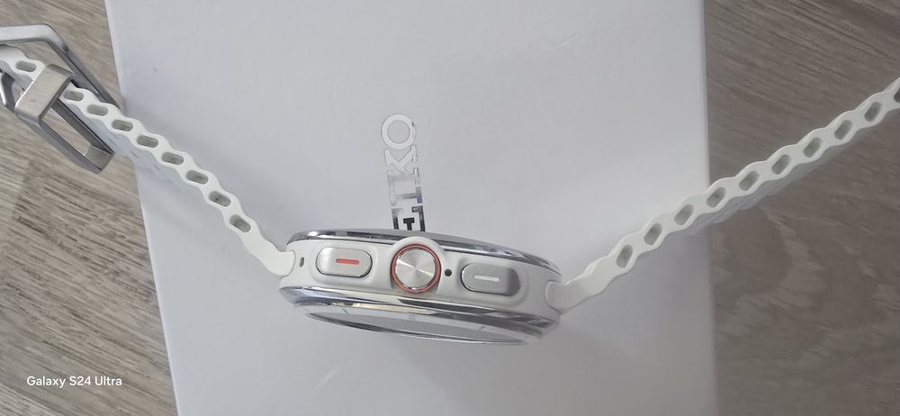 Samsung Galaxy Watch Ultra 47mm LTE Titanium White – Purtat ocazional