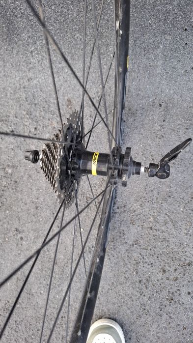 Roată spate CROSSMAX 29" MTB – Butuc Mavic (SE VINDE PENTRU BUTUC / piese). Inelul(Janta) are fisură!