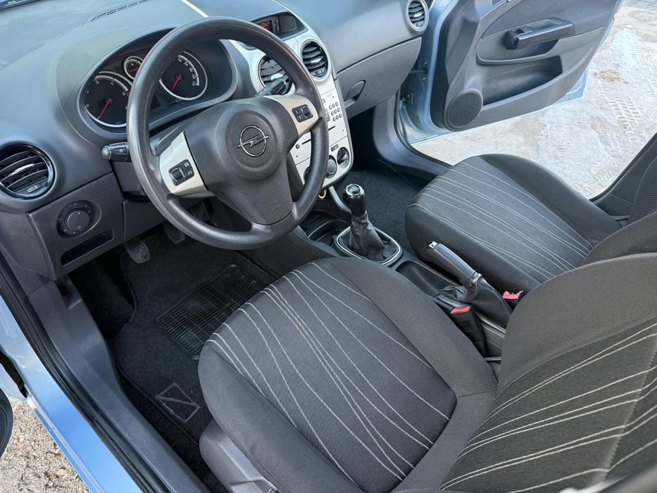 Opel Corsa Diesel 90 mii km.