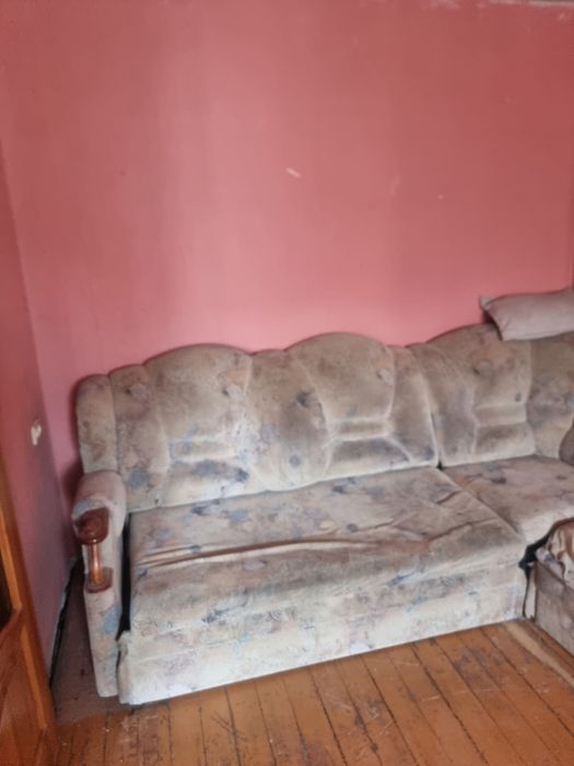 Диван и кресло даром