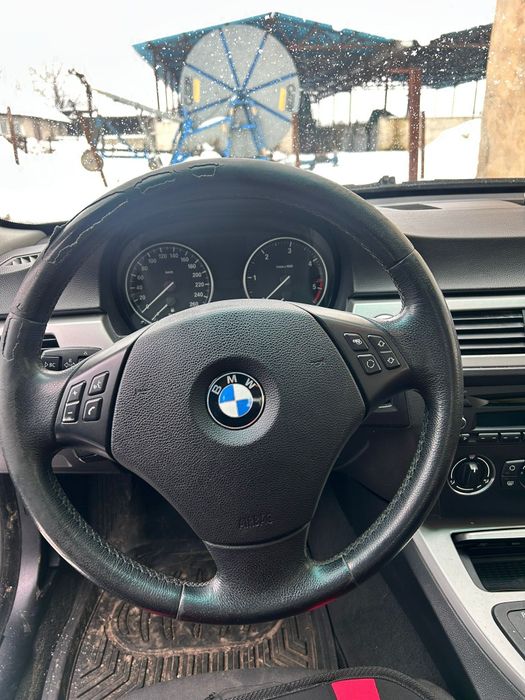 Vând BMW e90 320d 177cp