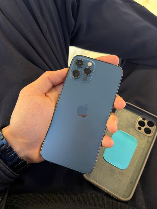 Продам iPhone 12 Pro