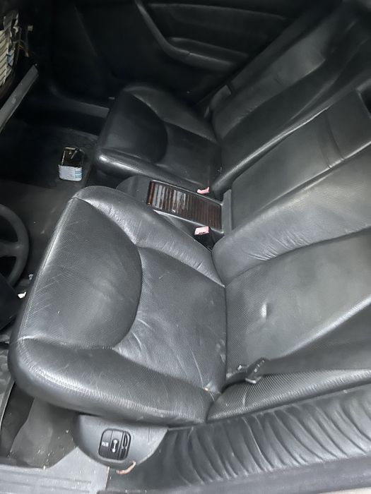 Продавам Мерцедес w 220 на части.