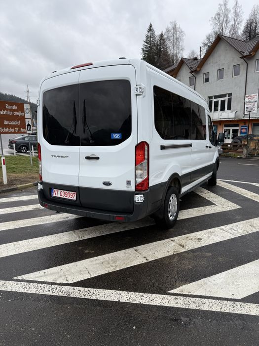 De vânzare FORD TRANSIT euro 6 8+1 autoturism
