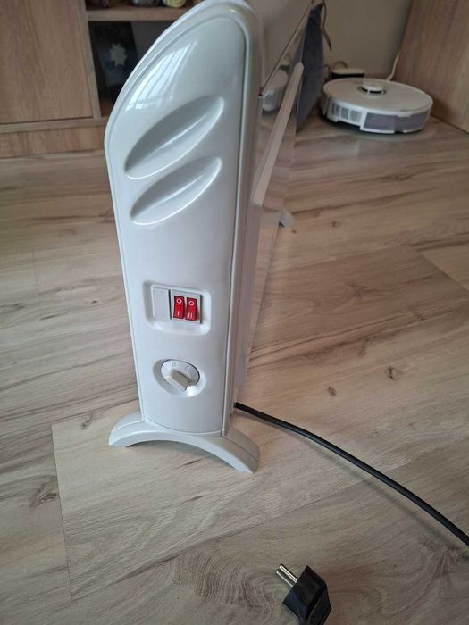 Продавам електрически конвектор TESY - модел: CN 214 ZF